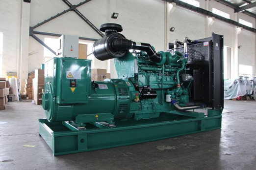 马龙320kw康明斯柴油发电车出租组图片 马龙320kw康明斯柴油发电车出租组图片